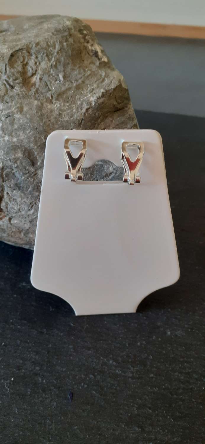 20210226_111520 Clip on geometric dangle earrings 3