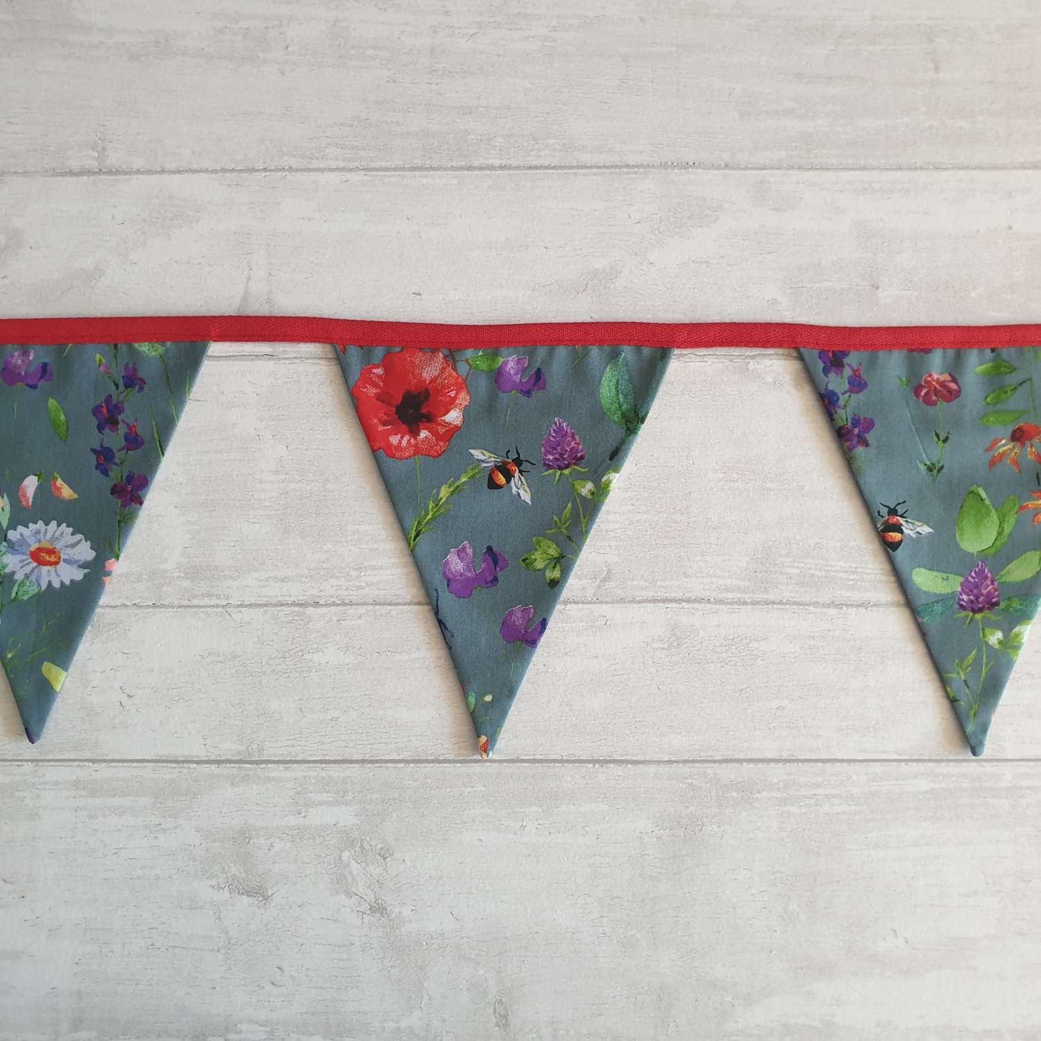 Dark Grey Floral Bunting 100% cotton, Wild Flower & Insects Bunting, Floral Garland, Garden Bunting, Bee Bunting, Fabric Bunting, 10 double sided flags 2.5m Dark Grey Floral Bunting 100% cotton, Wild Flower & Insects Bunting, Floral Garland, Garden Bunting, Bee Bunting, Fabric Bunting, 10 double sided flags 2.5m