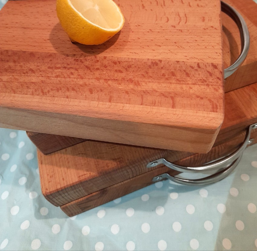 Kitchen utensils - Handmade square beech chopping board with metal handle Kitchen utensils - Handmade square beech chopping board with metal handle