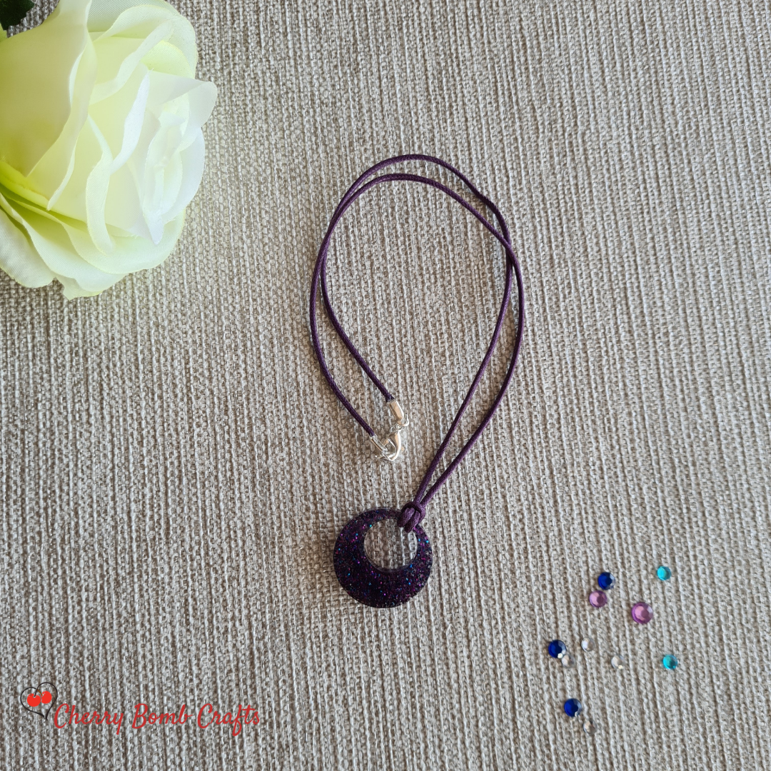 Purple and blue glitter resin pendant necklace Purple and blue glitter resin pendant necklace