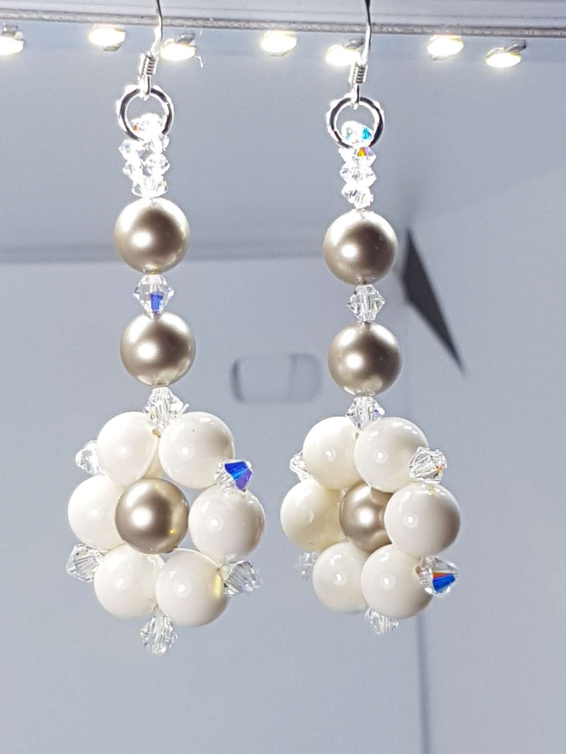 20180312_200357 Swarovski Crystal Pearl Flower Jewellery Set – Necklace, Bracelet & Earrings 17
