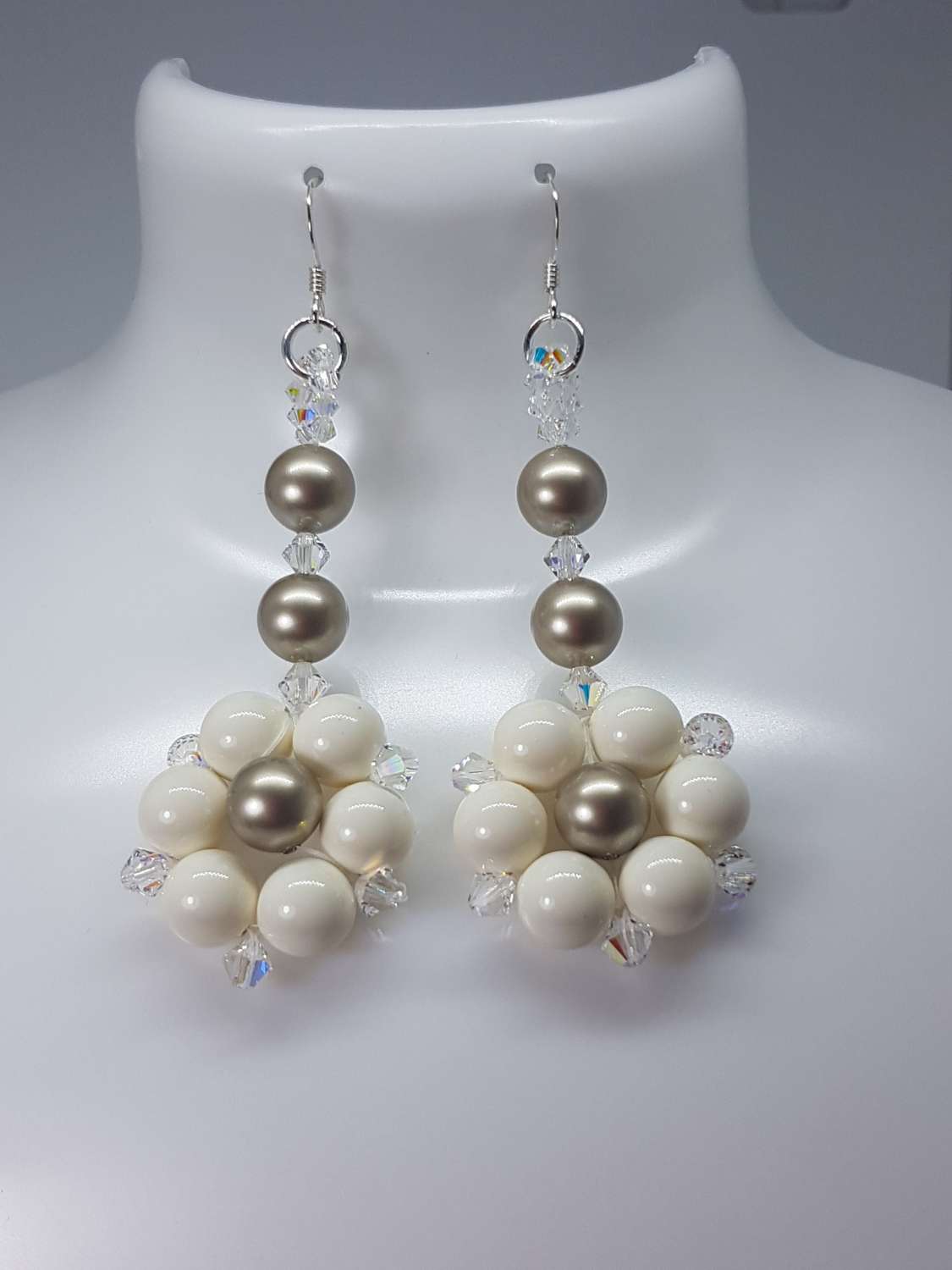 20180312_204136 Swarovski Crystal Pearl Flower Jewellery Set – Necklace, Bracelet & Earrings 10