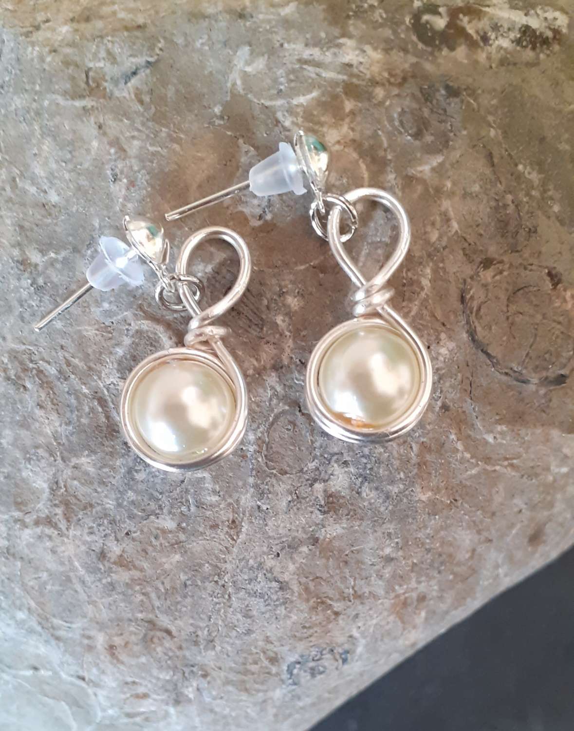 Pearl Glass Earrings Pearl Glass Earrings