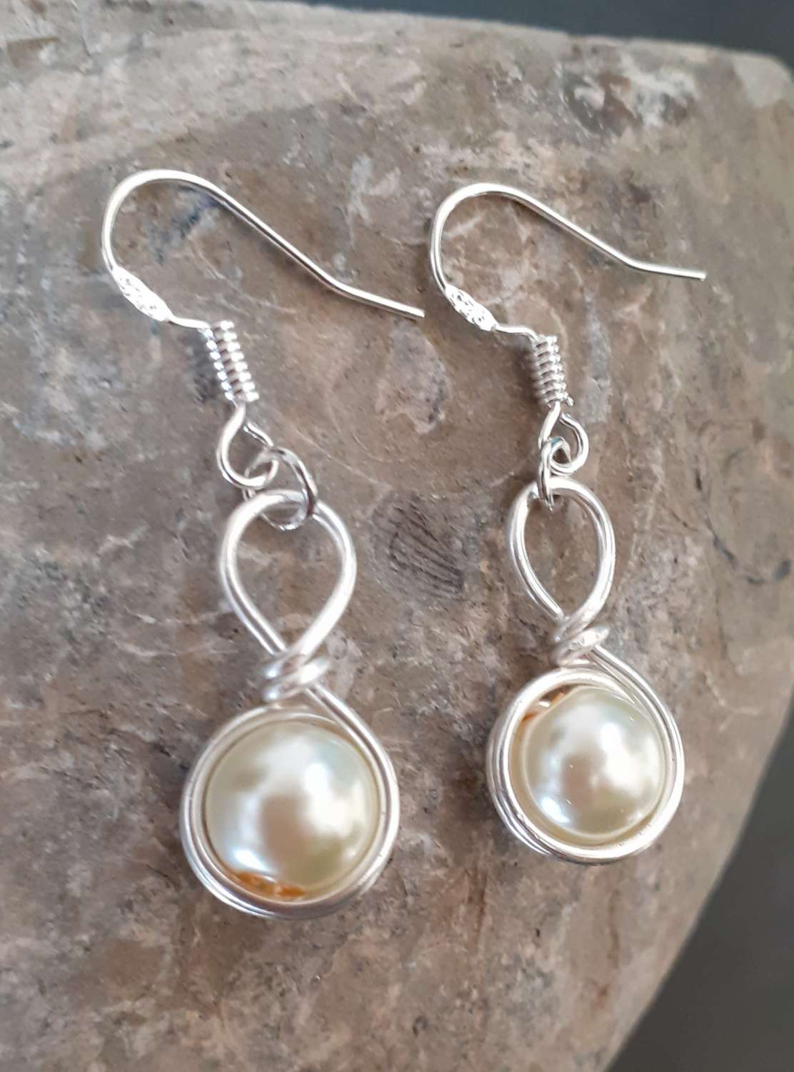 Pearl Glass Earrings Pearl Glass Earrings