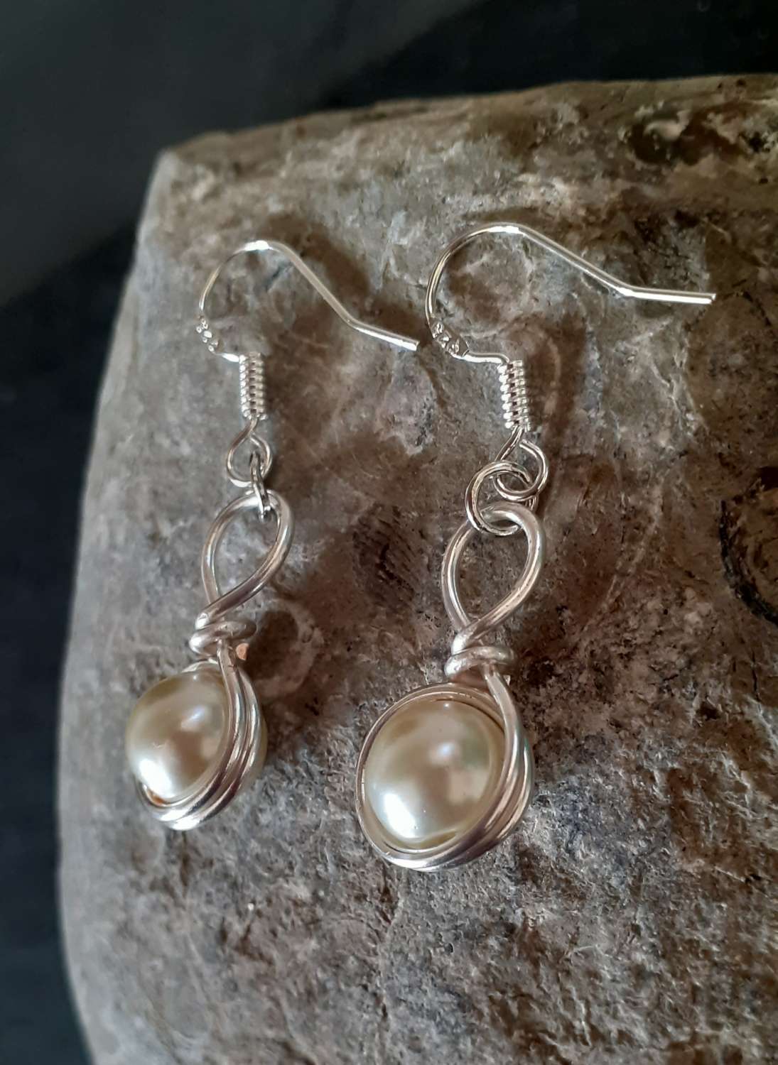 Pearl Glass Earrings Pearl Glass Earrings