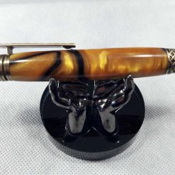 Celtic twist pen