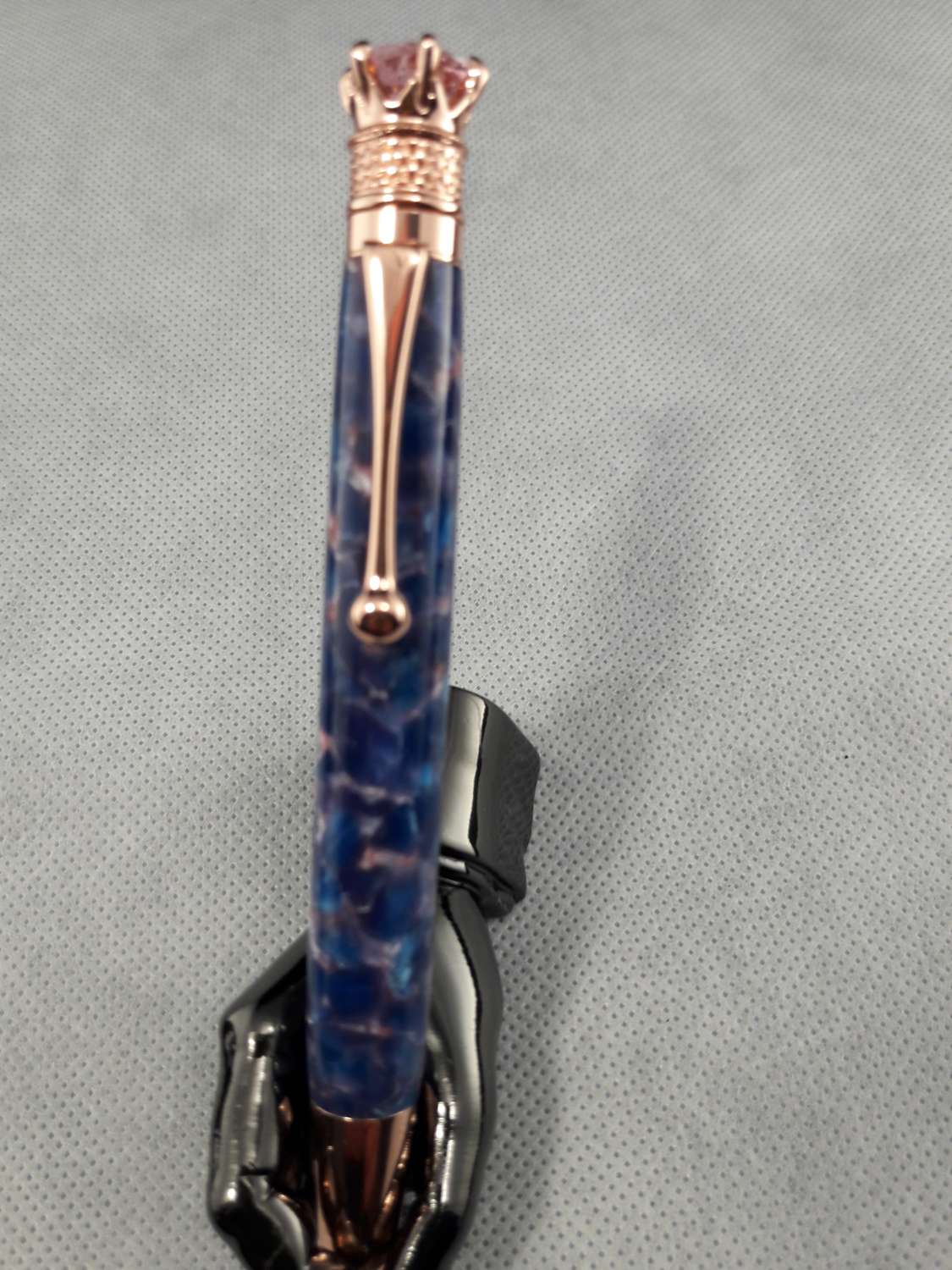ROYALTY TWIST PEN ROYALTY TWIST PEN