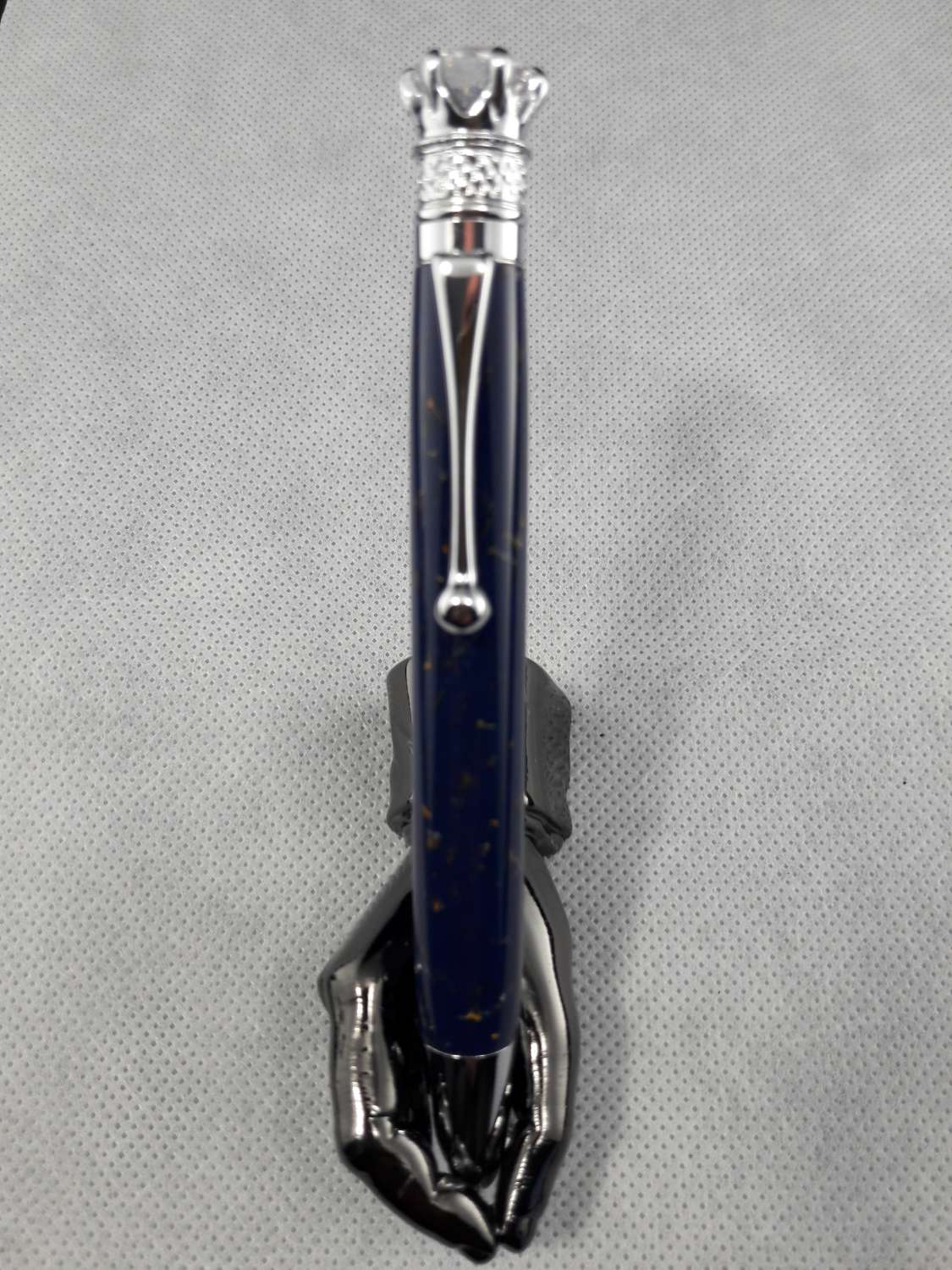ROYALTY TWIST PEN ROYALTY TWIST PEN