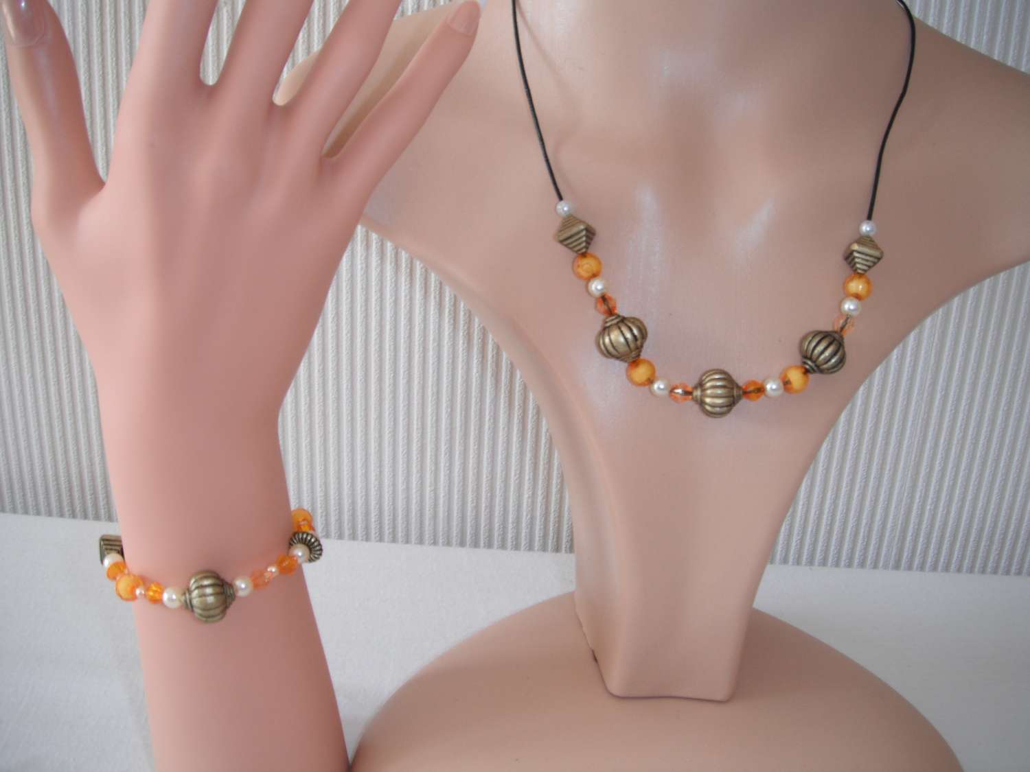 Orange Cream Antique Gold Necklace & Bracelet Set Orange Cream Antique Gold Necklace & Bracelet Set