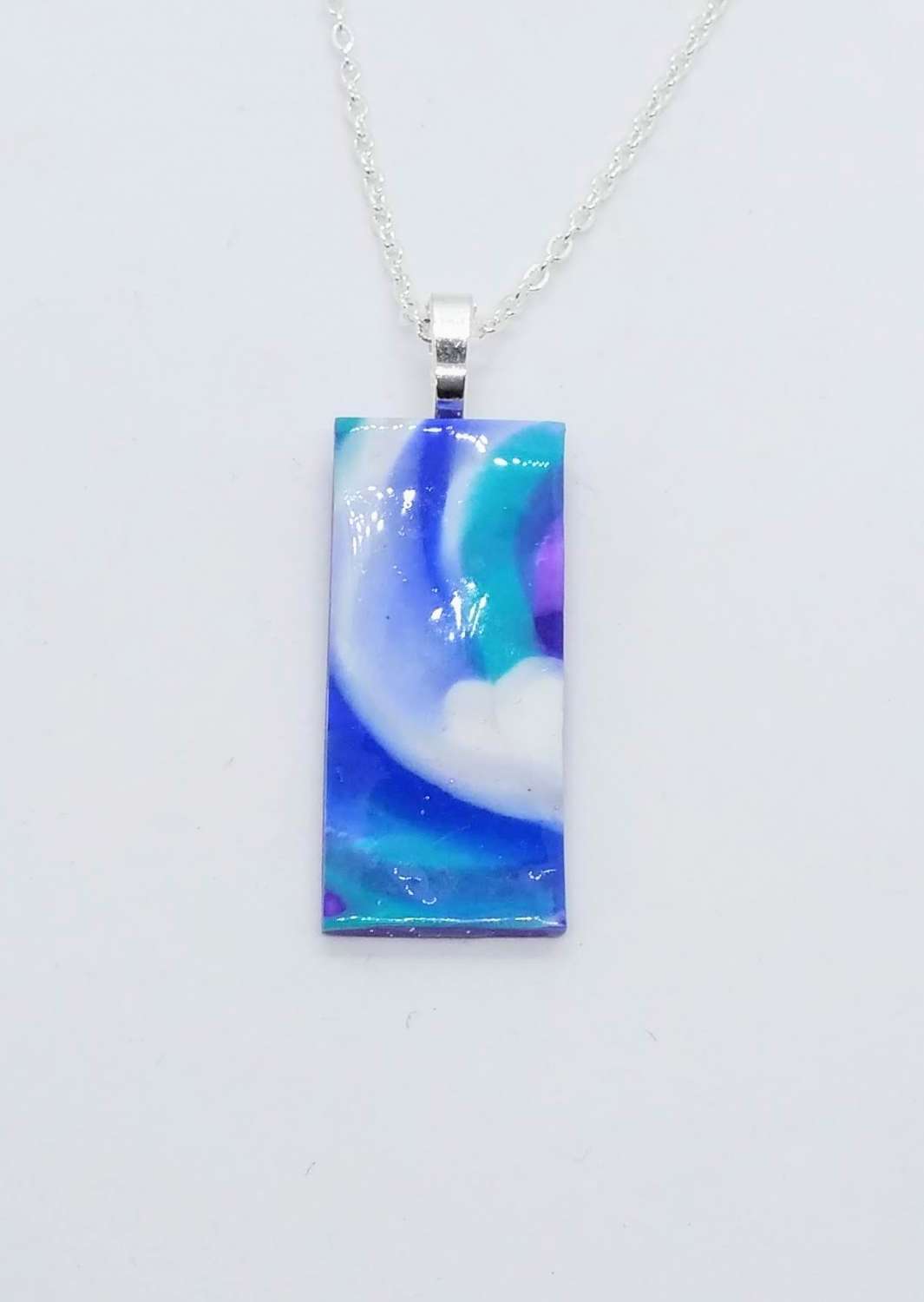 Swirly blue long necklace set in blue, turquoise, blue and white Swirly blue long necklace set in blue, turquoise, blue and white