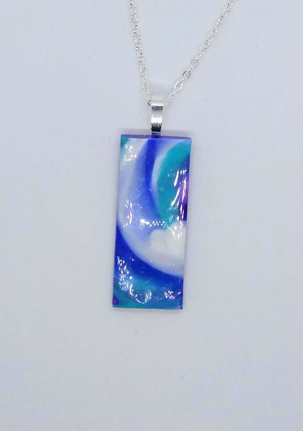 Swirly blue long necklace set in blue, turquoise, blue and white Swirly blue long necklace set in blue, turquoise, blue and white