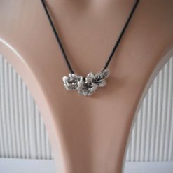 Flower Leaf Pendent