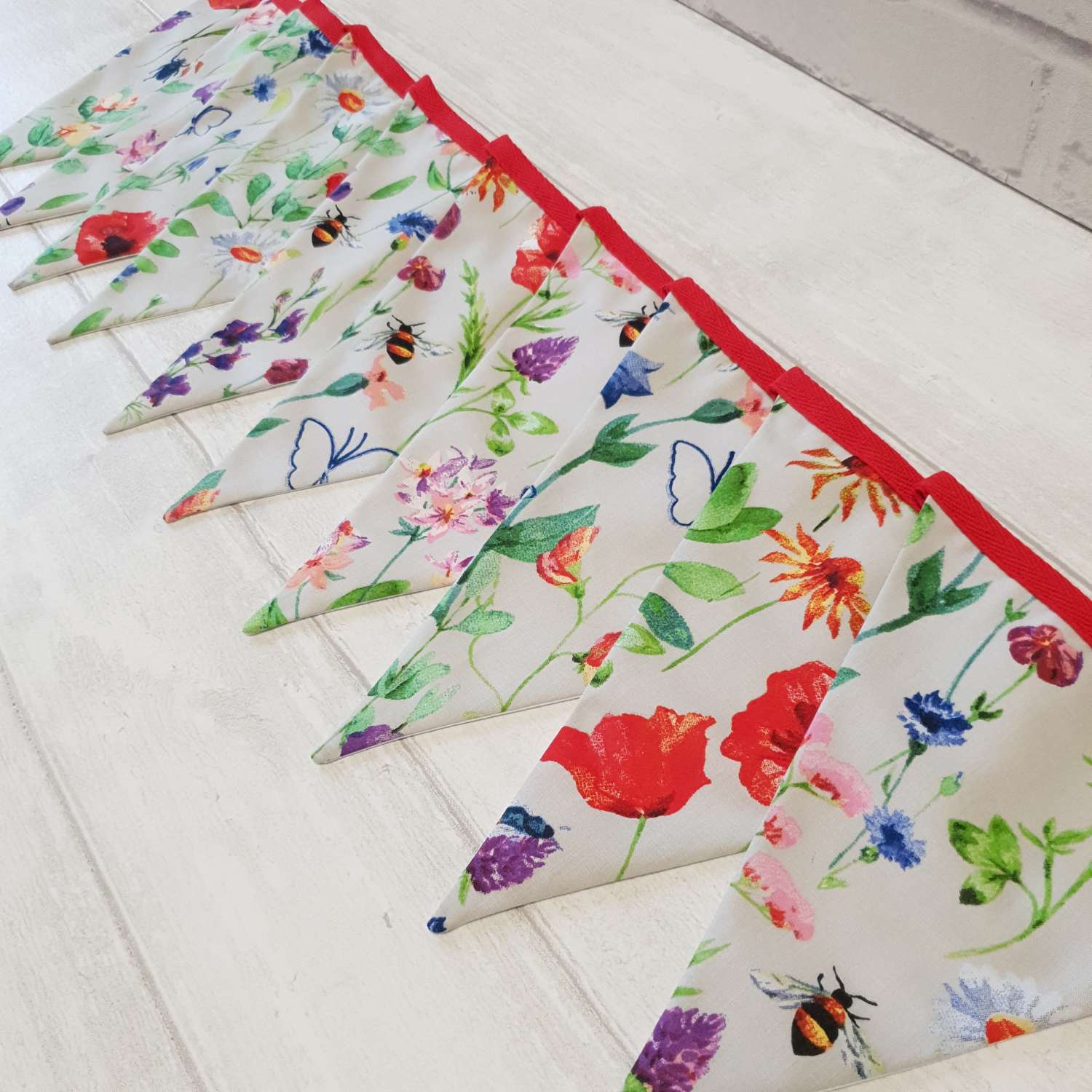 Light Grey Floral Bunting 100% cotton, Wild Flower & Insects Bunting, Floral Garland, Garden Bunting, Bee Bunting, Fabric Bunting, 10 double sided flags 2.5m Light Grey Floral Bunting 100% cotton, Wild Flower & Insects Bunting, Floral Garland, Garden Bunting, Bee Bunting, Fabric Bunting, 10 double sided flags 2.5m