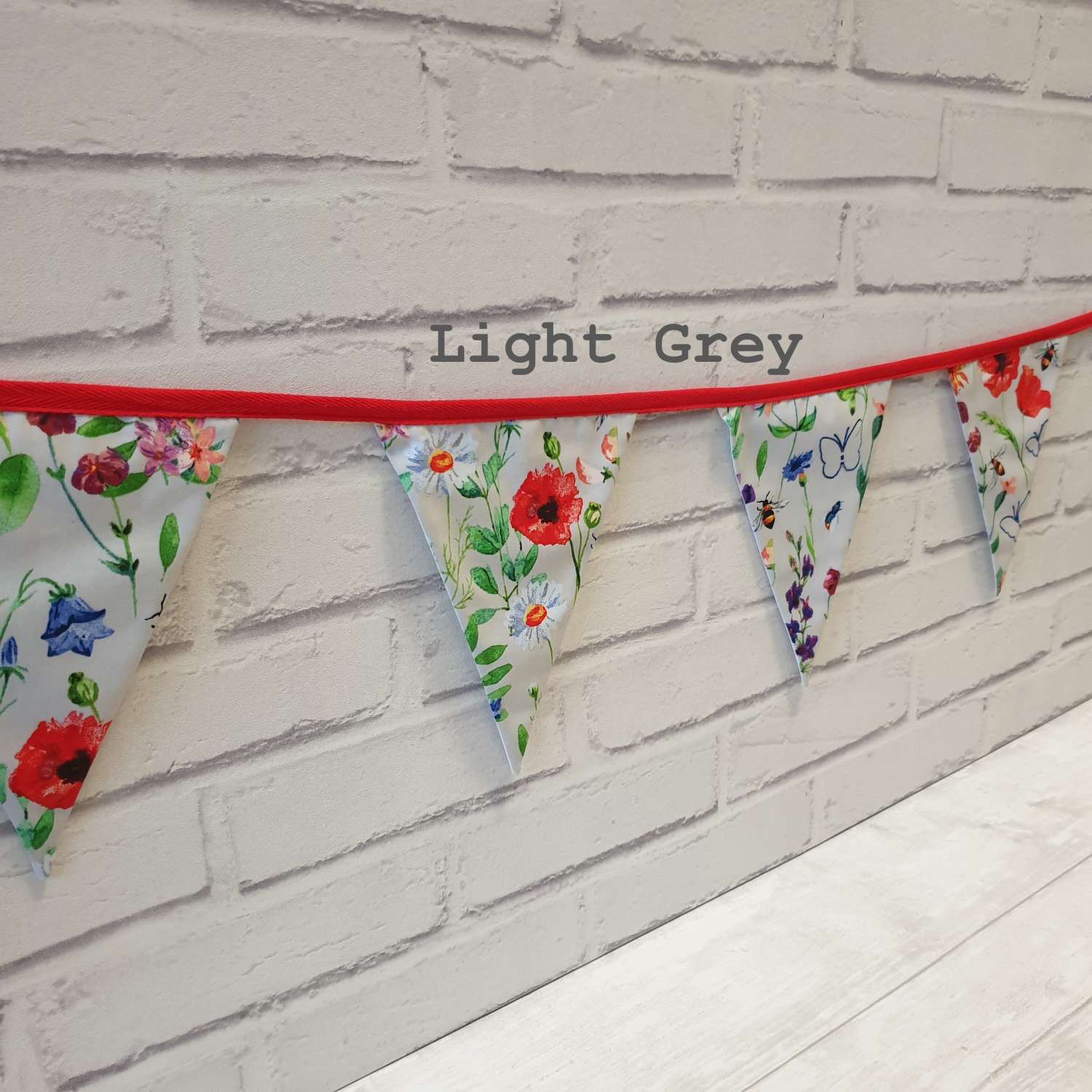 Floral Bunting 100% cotton, Wild Flower & Insects Bunting, Floral Garland, Garden Bunting, Bee Bunting, Fabric Bunting, 10 double sided flags 2.5m Floral Bunting 100% cotton, Wild Flower & Insects Bunting, Floral Garland, Garden Bunting, Bee Bunting, Fabric Bunting, 10 double sided flags 2.5m