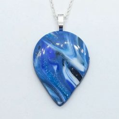 Swirly teardrop pendant in shades of blue 1