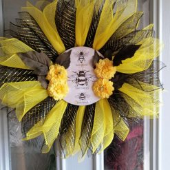 Bumble bee wreath #1