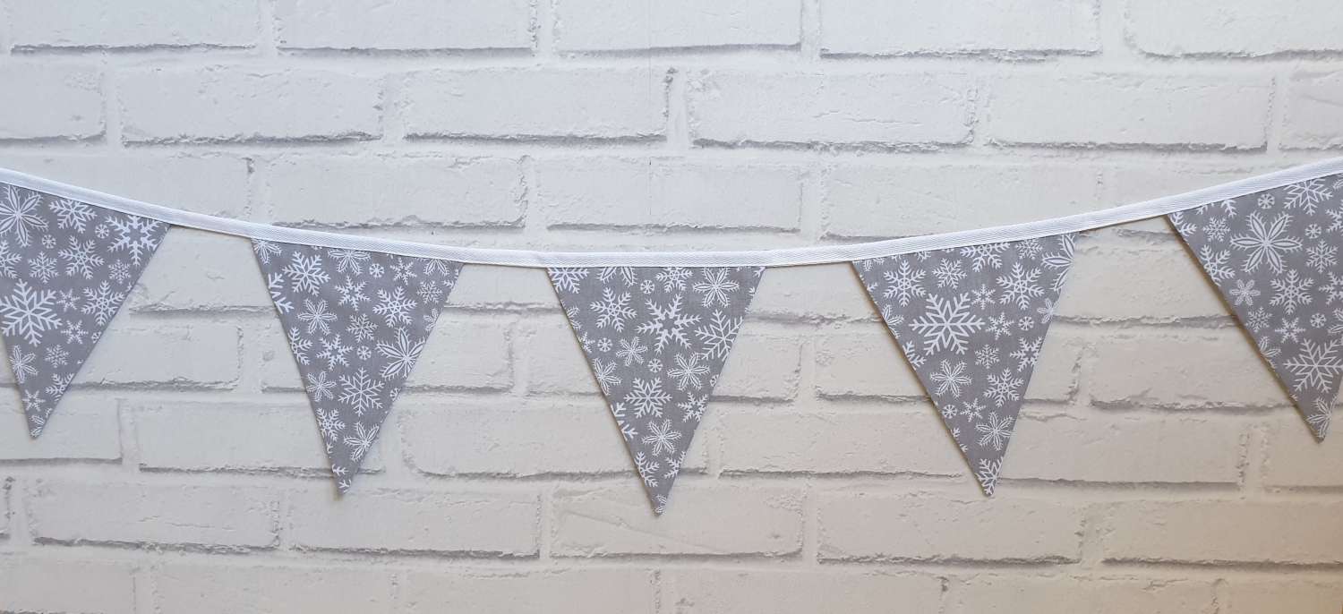Christmas Bunting, Grey Snowflake Bunting, Double Sided Christmas Bunting, Xmas Garland, Xmas Bunting, Scandi Bunting, Christmas Decorations Christmas Bunting, Grey Snowflake Bunting, Double Sided Christmas Bunting, Xmas Garland, Xmas Bunting, Scandi Bunting, Christmas Decorations
