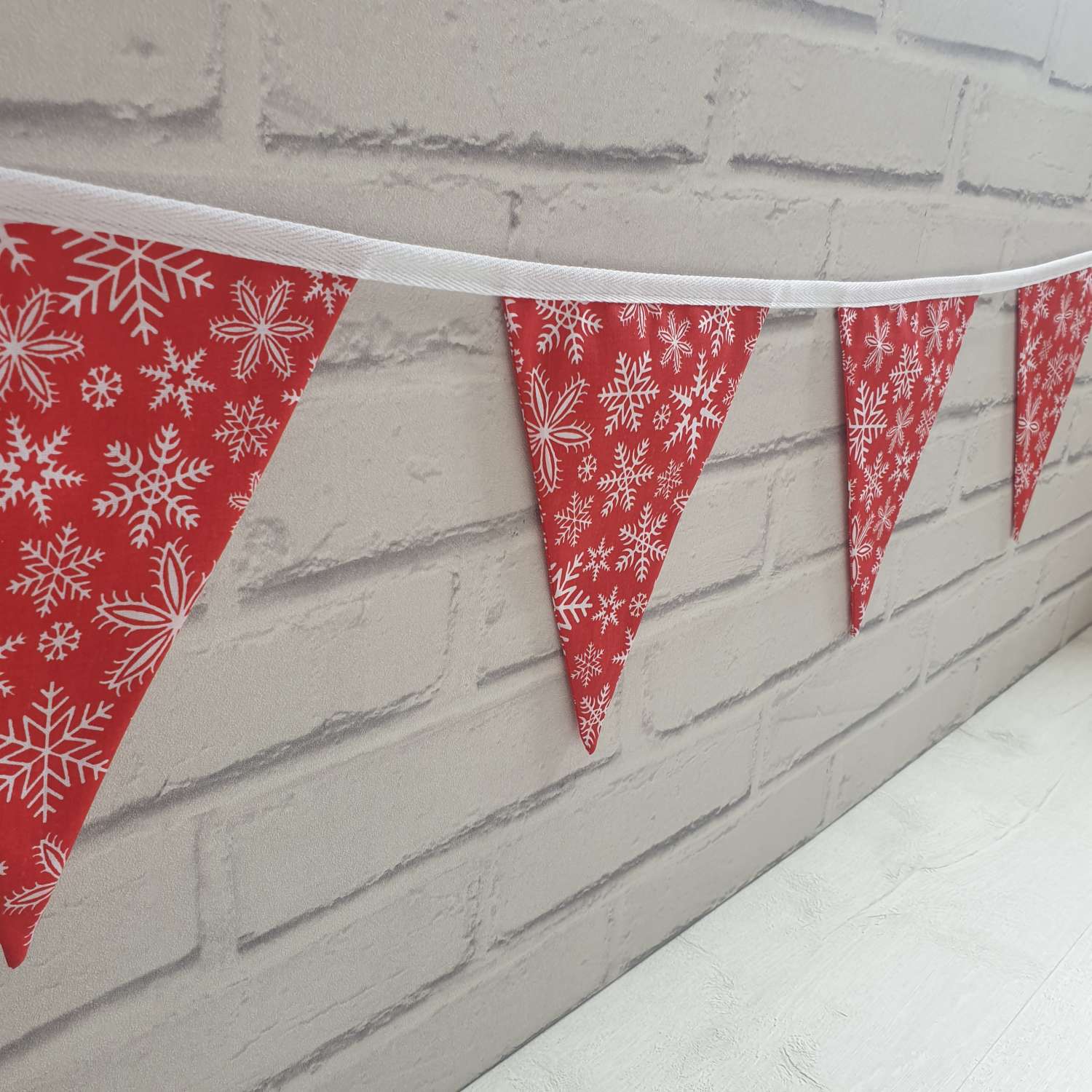 Christmas Bunting, Red Snowflake Bunting, Double Sided Christmas Bunting, Xmas Garland, Xmas Bunting, Scandi Bunting, Christmas Decorations Christmas Bunting, Red Snowflake Bunting, Double Sided Christmas Bunting, Xmas Garland, Xmas Bunting, Scandi Bunting, Christmas Decorations