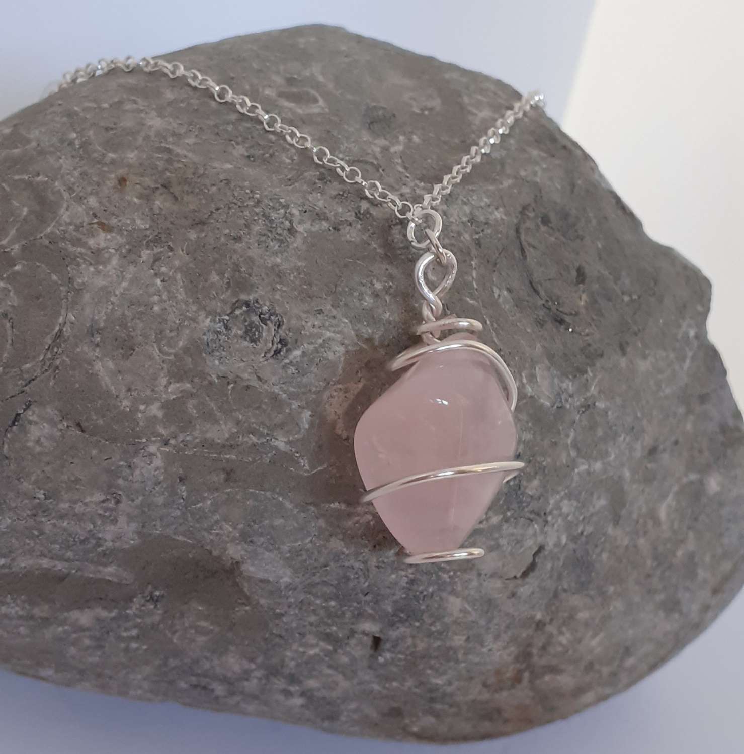 Rose Quartz Pendant Necklace Rose Quartz Pendant Necklace