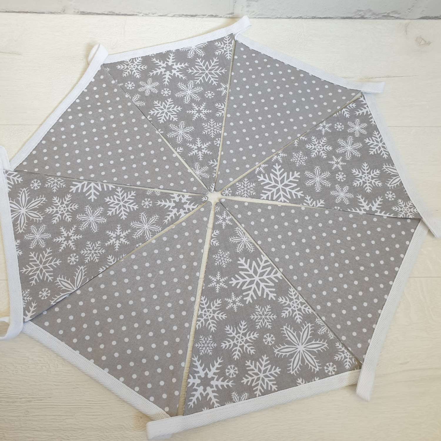 Christmas Bunting, Grey Snowflake & Dot Bunting, Double Sided Christmas Bunting, Xmas Garland, Xmas Bunting, Scandi Bunting, Christmas Decorations Christmas Bunting, Grey Snowflake & Dot Bunting, Double Sided Christmas Bunting, Xmas Garland, Xmas Bunting, Scandi Bunting, Christmas Decorations