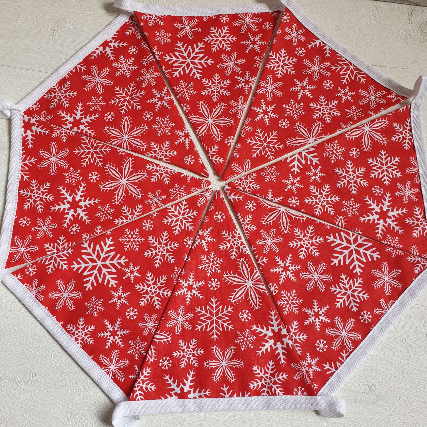 Christmas Bunting, Red Snowflake Bunting, Double Sided Christmas Bunting, Xmas Garland, Xmas Bunting, Scandi Bunting, Christmas Decorations Christmas Bunting, Red Snowflake Bunting, Double Sided Christmas Bunting, Xmas Garland, Xmas Bunting, Scandi Bunting, Christmas Decorations