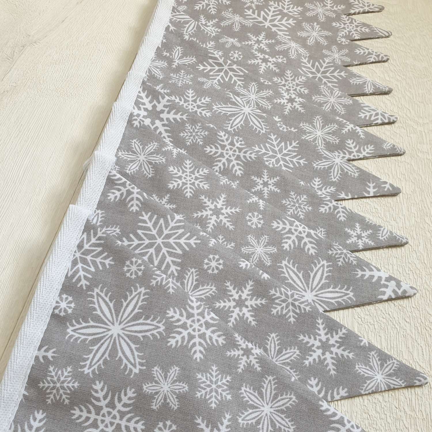 Christmas Bunting, Grey Snowflake Bunting, Double Sided Christmas Bunting, Xmas Garland, Xmas Bunting, Scandi Bunting, Christmas Decorations Christmas Bunting, Grey Snowflake Bunting, Double Sided Christmas Bunting, Xmas Garland, Xmas Bunting, Scandi Bunting, Christmas Decorations