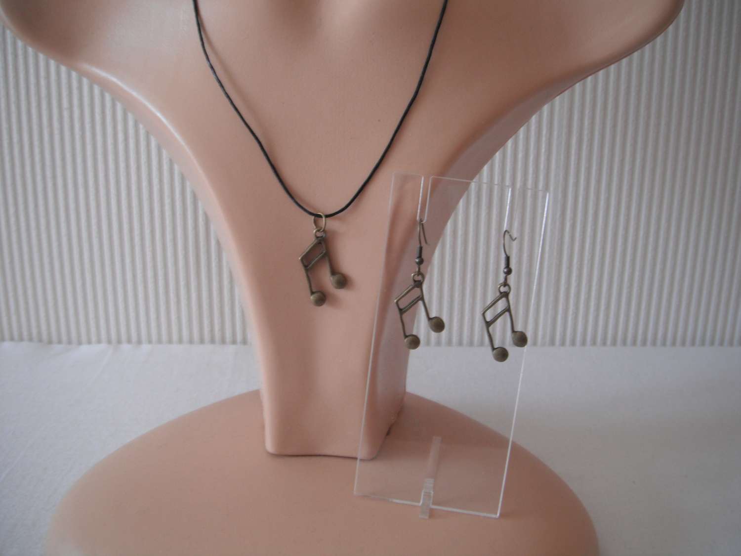 Music Note Necklace & Earring Set Music Note Necklace & Earring Set