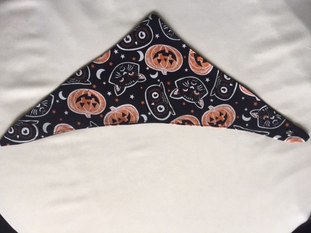 Halloween dog bandanas with press stud fastening Halloween dog bandanas with press stud fastening