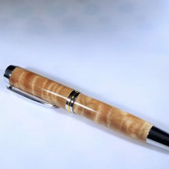 CHAIRMAN FOUNTAIN PEN in QUILTED MAPLE