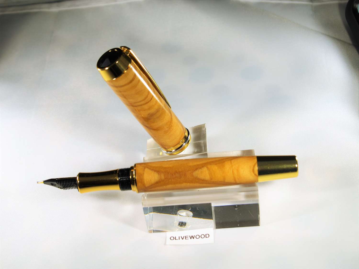 CHAIRMAN FOUNTAIN PEN in OLIVEWOOD CHAIRMAN FOUNTAIN PEN in OLIVEWOOD