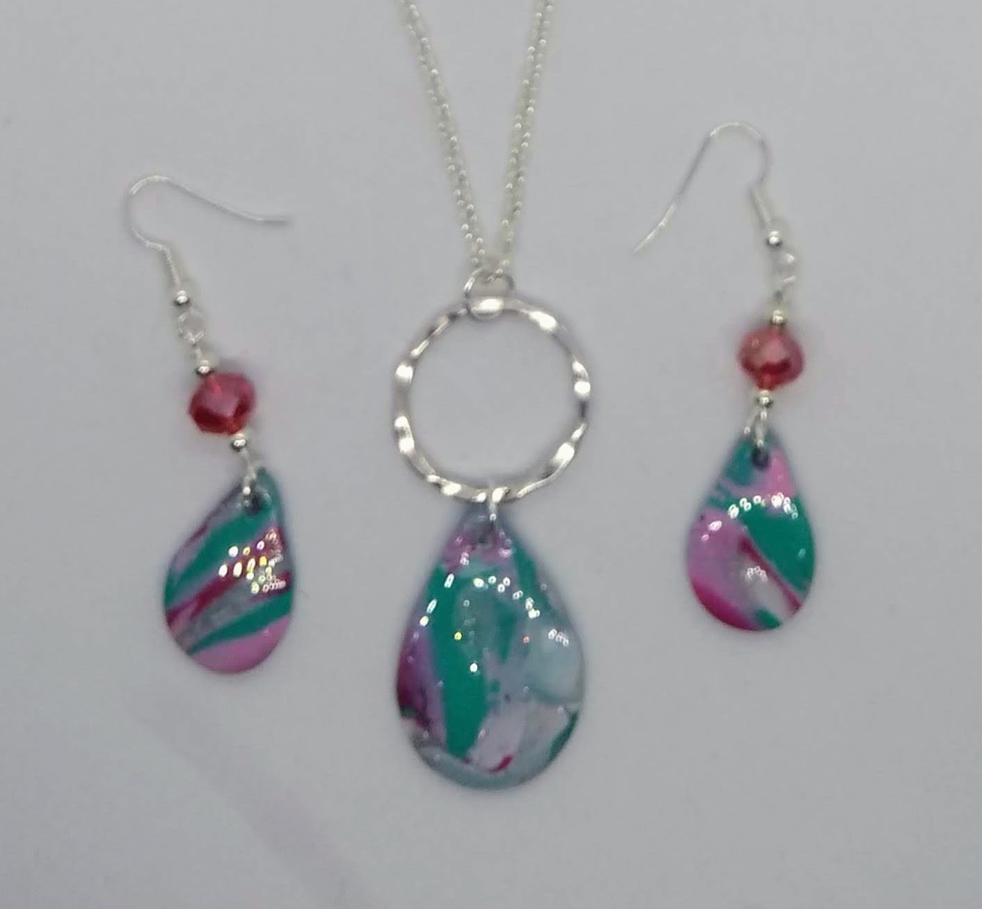 Handmade necklace and drop earrings in pink, green, white and silver Handmade necklace and drop earrings in pink, green, white and silver