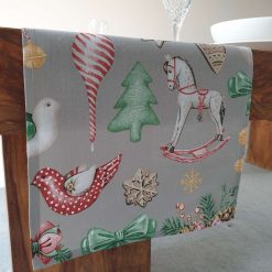 Christmas Table Runner, Traditional Table Runner, Christmas Table Decoration, Christmas Tree Baubles, Retro Christmas Decor, Christmas Table Decor, Festive Table Runner 1 Christmas Table Runner, Traditional Table Runner, Christmas Table Decoration, Christmas Tree Baubles, Retro Christmas Decor, Christmas Table Decor, Festive Table Runner 1