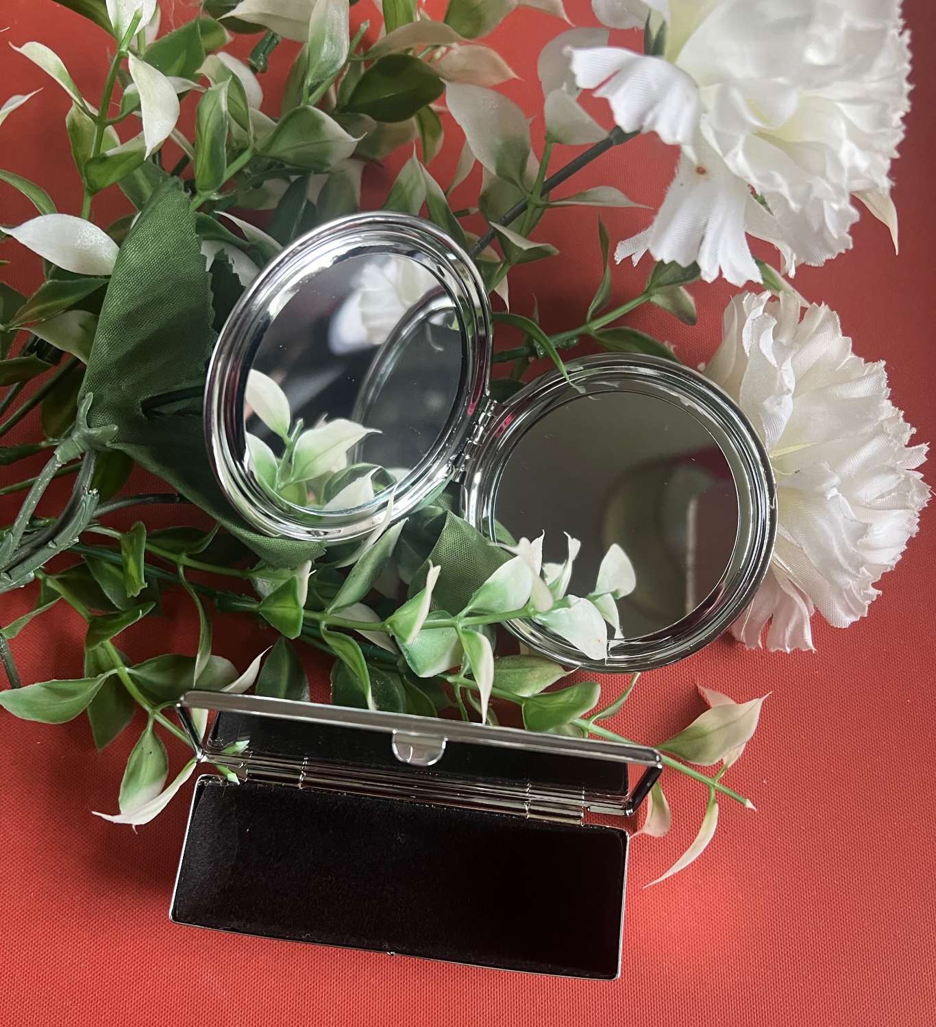 A Beautiful Mothers Day, Any Occassion Personalised Photo Gift Set of Mirror and Lipstick Holder A Beautiful Mothers Day, Any Occassion Personalised Photo Gift Set of Mirror and Lipstick Holder