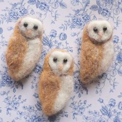 Needle Felt Barn Owl Brooch , Animal Brooch, Handmade Brooch, Needle Felted Animal, Wool Sculpture, Fibre Art, Sculpture, Gift, Woodland Creature, Wildlife. Bird 5
