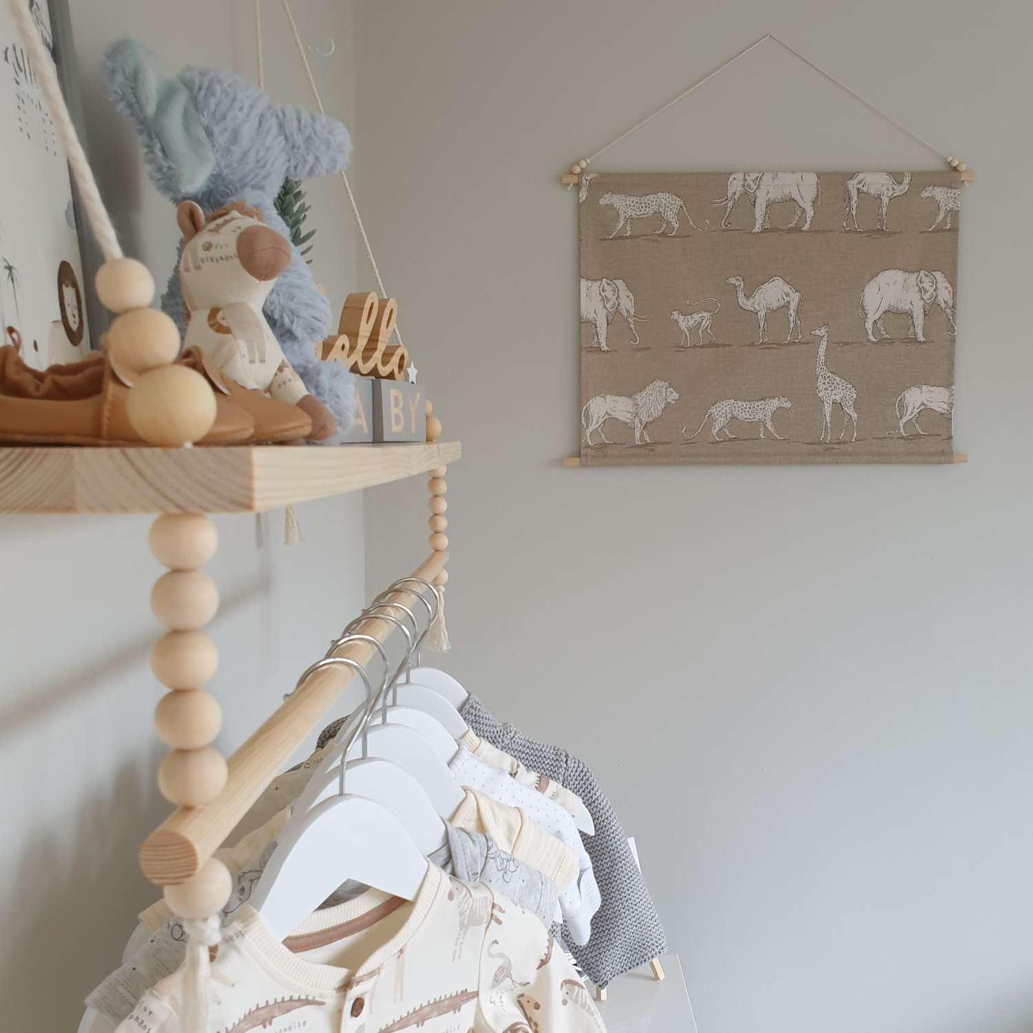 Safari Nursery Wall Hanging, Jungle Nursery Banner, Prairie Animals, Fabric Wall Hanging, Nursery Decor, Baby Gift, Safari Decor, Jungle Decor, Banner Flag Safari Nursery Wall Hanging, Jungle Nursery Banner, Prairie Animals, Fabric Wall Hanging, Nursery Decor, Baby Gift, Safari Decor, Jungle Decor, Banner Flag
