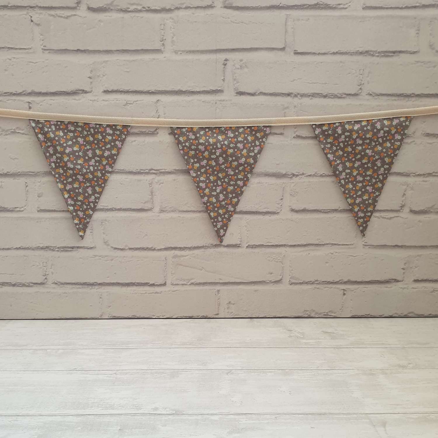 Floral Bunting, Ditsy Floral Bunting, Floral Garland, Fabric Bunting, Flower Bunting, Garden Bunting, Shabby Chic Bunting, 10 flags 2.5m Floral Bunting, Ditsy Floral Bunting, Floral Garland, Fabric Bunting, Flower Bunting, Garden Bunting, Shabby Chic Bunting, 10 flags 2.5m