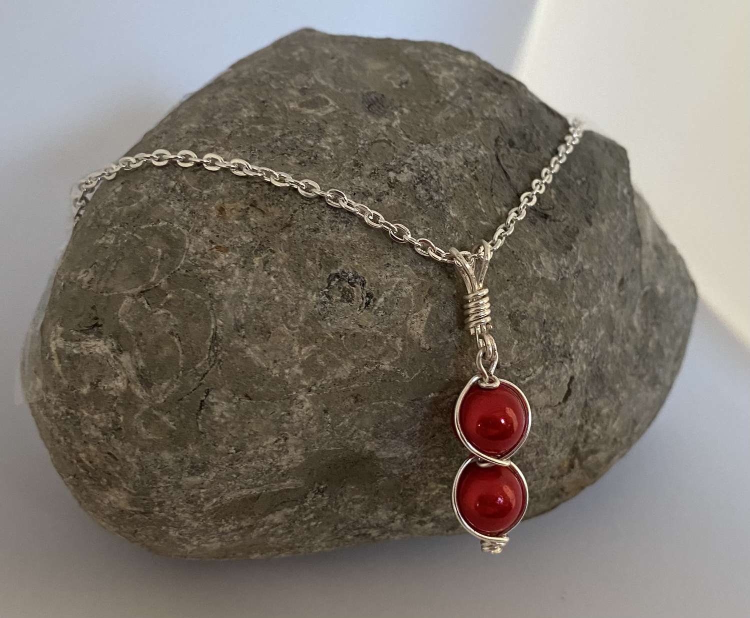 8E121147-EFEE-405E-AA56-D351BFC99FCC Red Pendant Necklace and Earrings Set 4