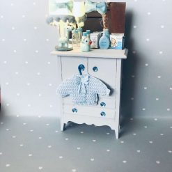 Dolls house accessories