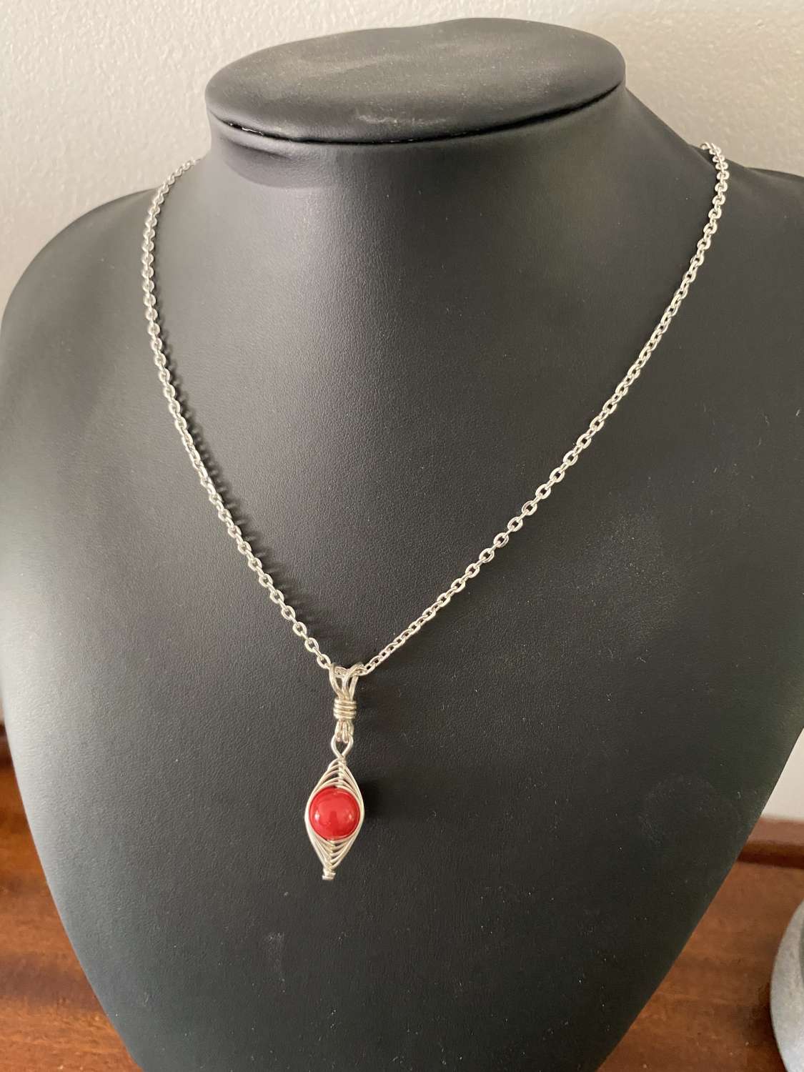 Red and Silver Herringbone Jewellery Set Red and Silver Herringbone Jewellery Set