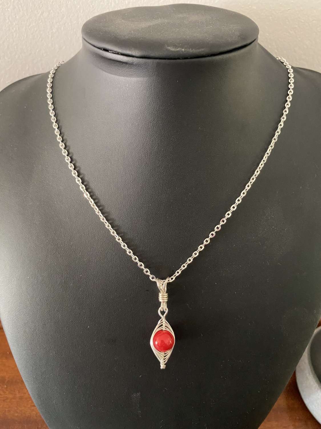 Red and Silver Herringbone Jewellery Set Red and Silver Herringbone Jewellery Set