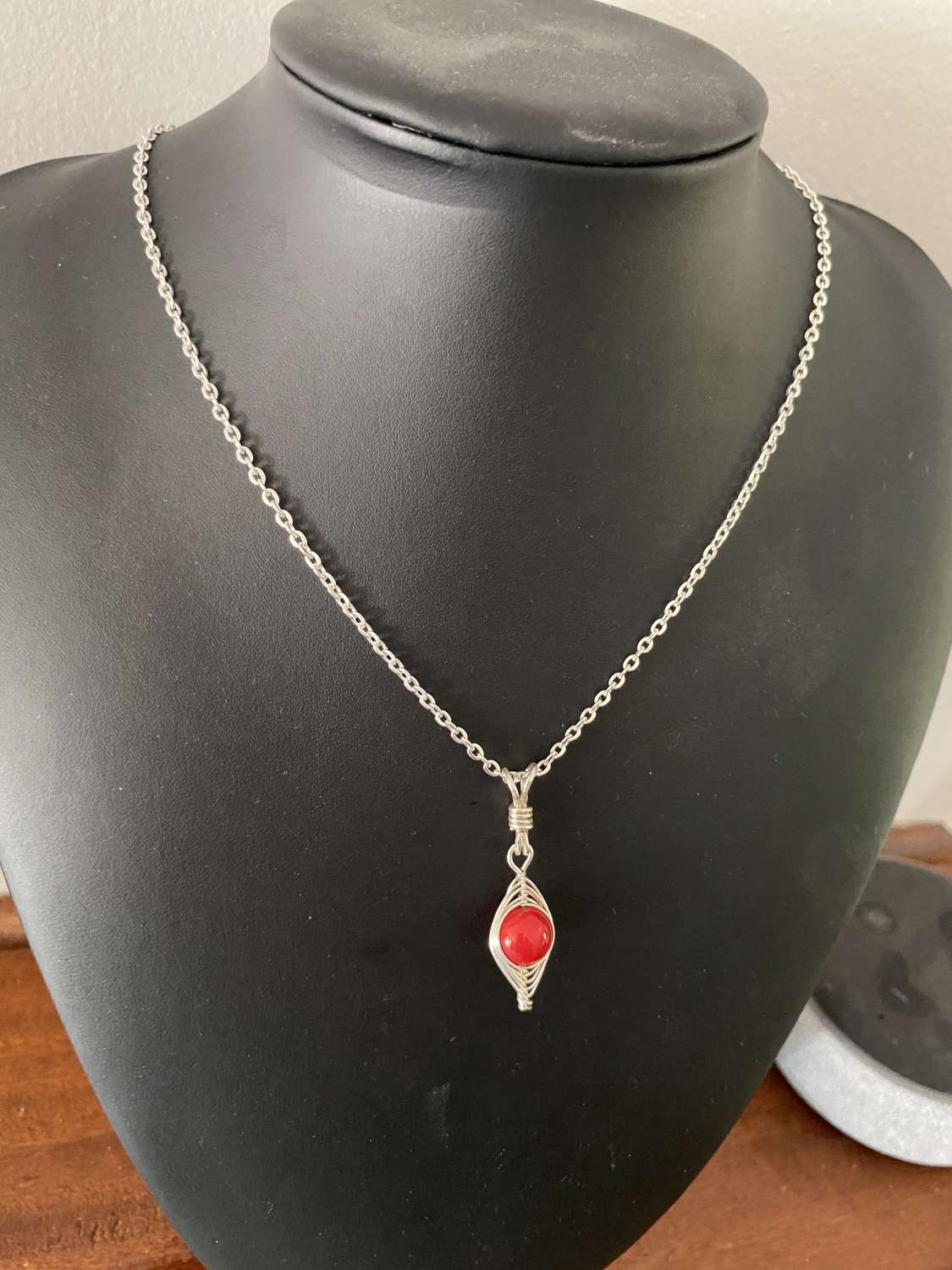 Red and Silver Herringbone Jewellery Set Red and Silver Herringbone Jewellery Set