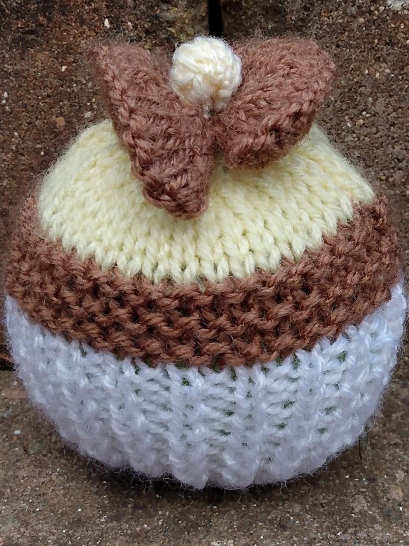 !Latest! PDF knitting pattern for chocolate orange or bath bomb cover