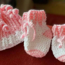 C - Baby Newborn Set....Hat,Mitts,& Socks