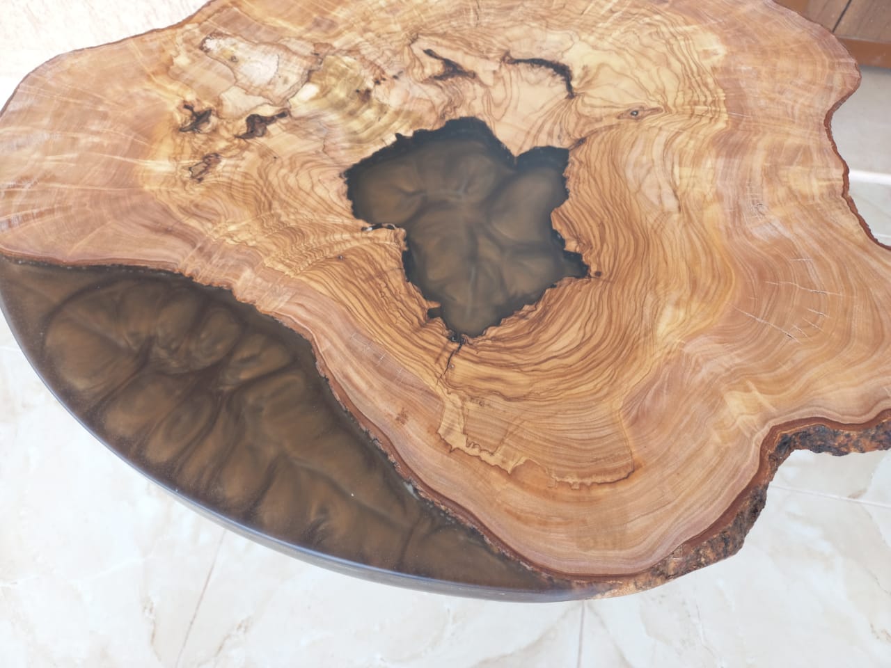 ePoxy resin Side Table /Olive wood(Custom) MadeMe