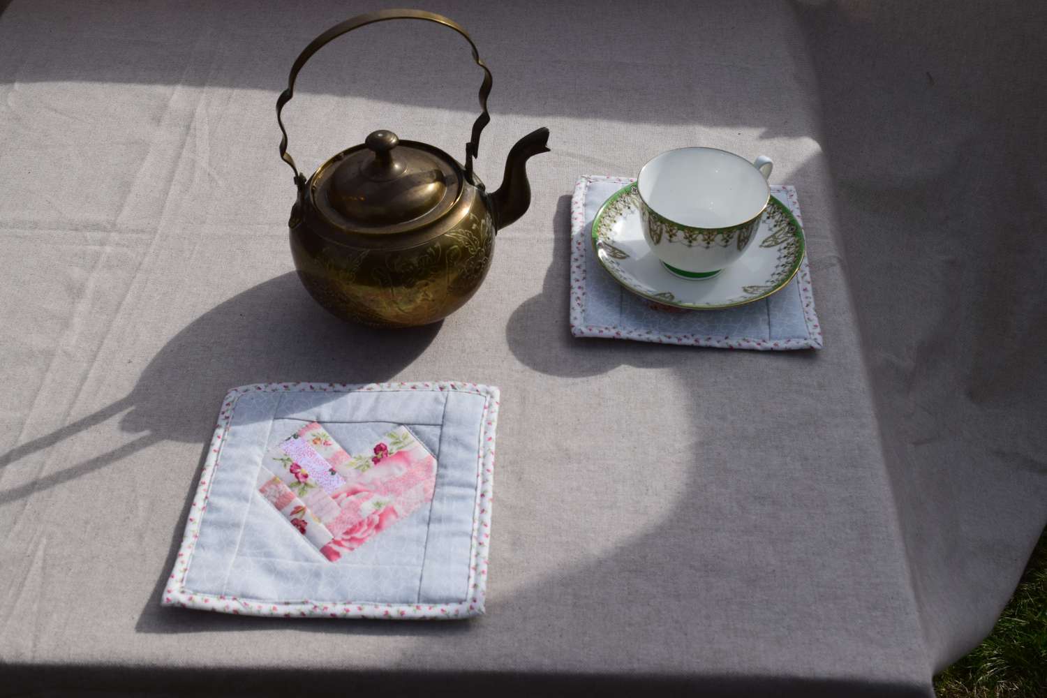 Heart mug rugs Heart mug rugs