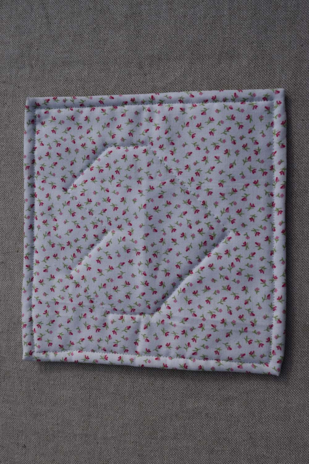 Heart mug rugs Heart mug rugs