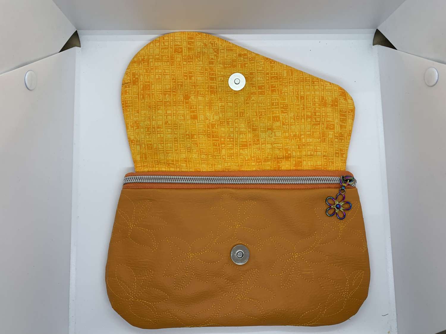 Clutch bag Clutch bag