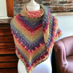 Triangular Crochet Shawl/Scarf 3 Triangular Crochet Shawl/Scarf 3