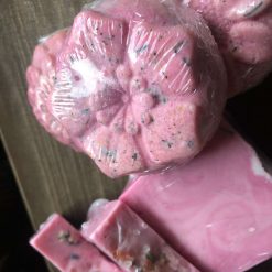 Organic and vegan STRAWBERRY solid body butter bar