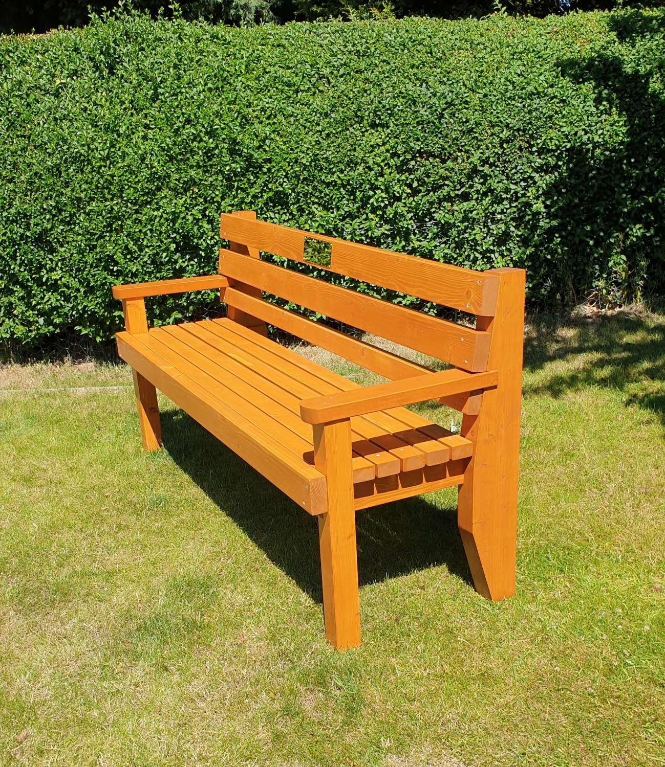 Handmade garden bench / memorial bench MadeMe